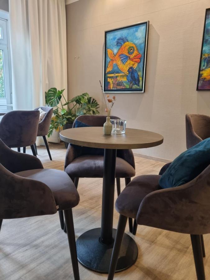 Hotel Diamant Wedel Buitenkant foto